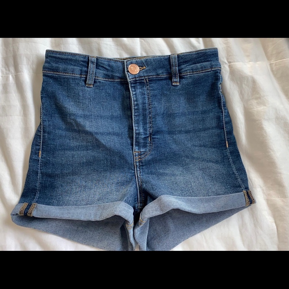 Divided size 2 Jean shorts